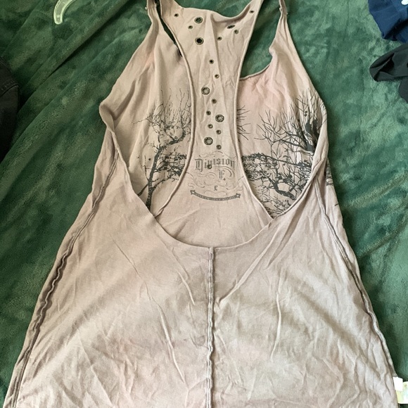 Vintage tank from the 90’s graphic tank L juniors Preowned runs small - Picture 8 of 12